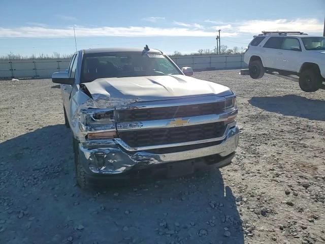2018 Chevrolet Silverado - Image 10