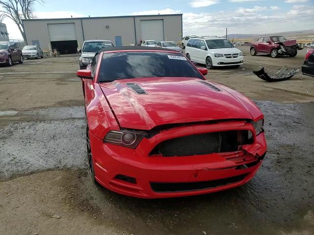 2013 Ford Mustang - Image 13