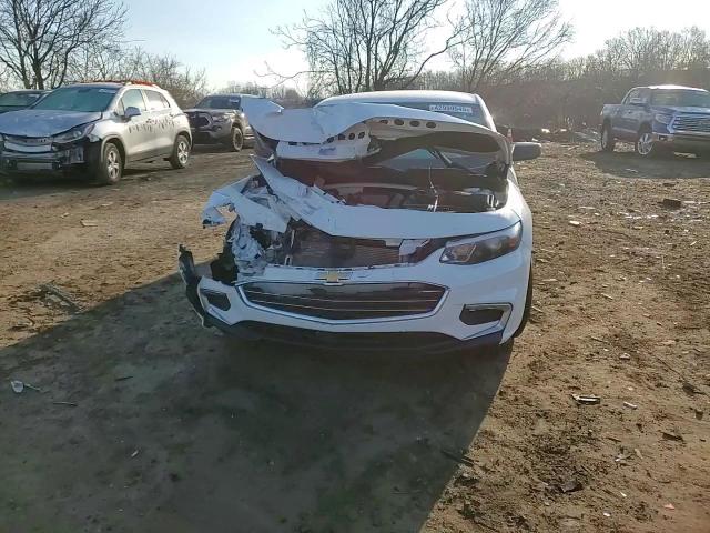 2018 Chevrolet Malibu - Image 10