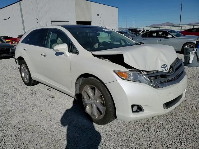 2015 Toyota Venza - Image 12