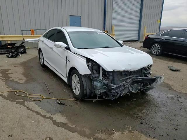2015 Hyundai Sonata - Image 14
