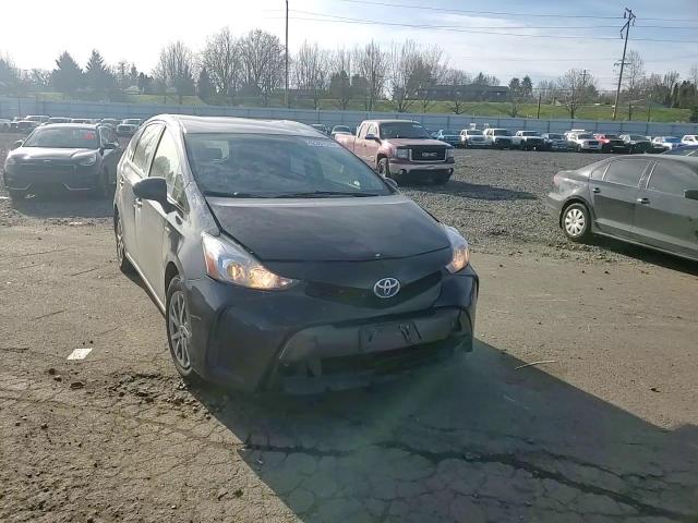 2017 Toyota Prius - Image 11