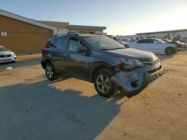 2015 Toyota RAV 4 - Image 10