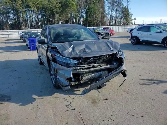 2023 Ford Escape - Image 12