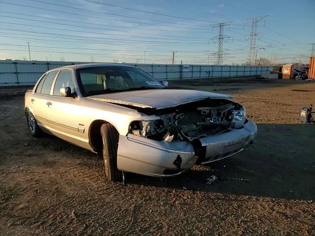 2010 Mercury Grand Marquis - Image 11