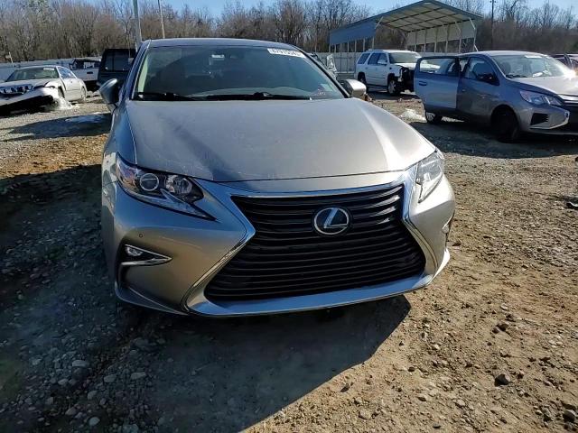 2018 Lexus ES - Image 10