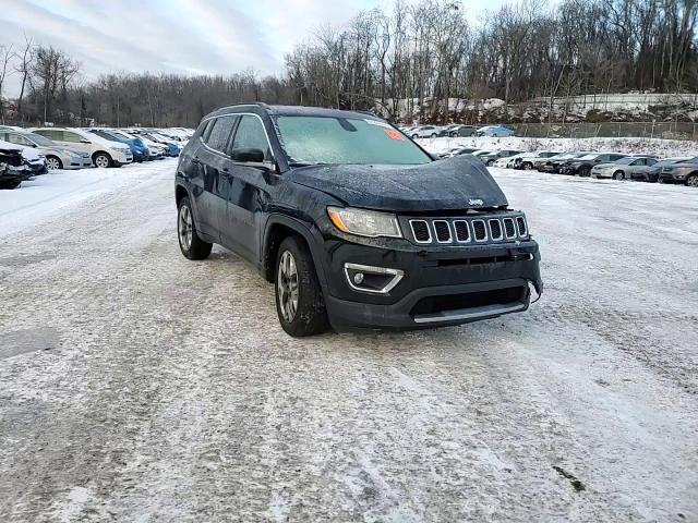 2018 Jeep Compass - Image 11