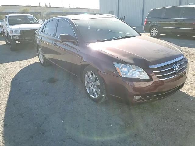 2006 Toyota Avalon - Image 11