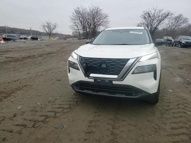 2021 Nissan Rogue - Image 12