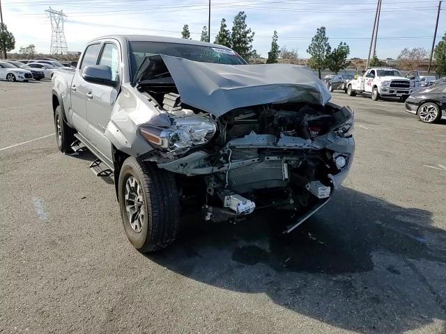 2020 Toyota Tacoma - Image 10