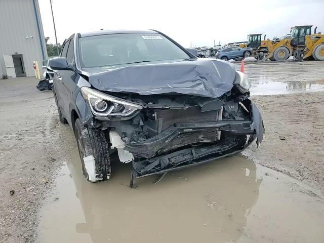 2017 Hyundai Santa Fe - Image 12