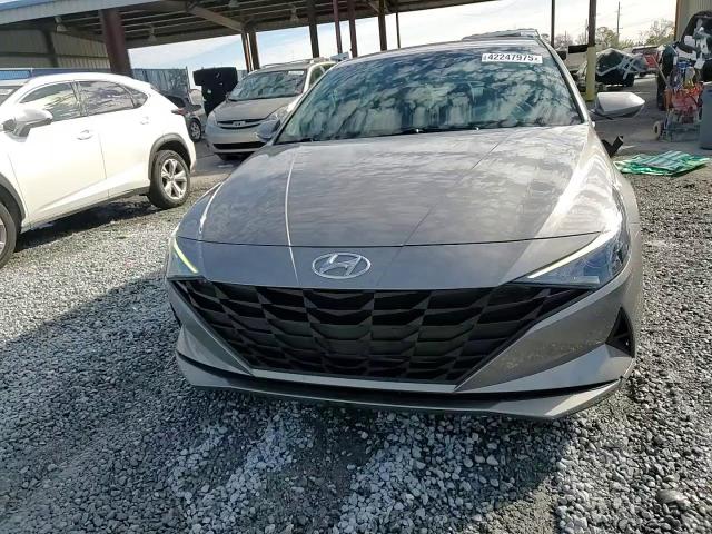 2021 Hyundai Elantra - Image 14