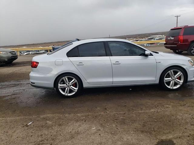 2017 Volkswagen Jetta - Image 13