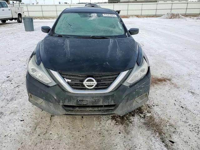 2017 Nissan Altima - Image 11