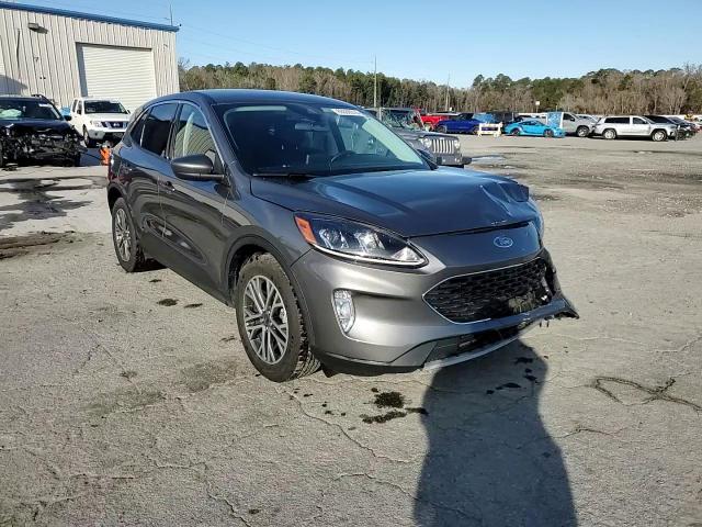 2022 Ford Escape - Image 14