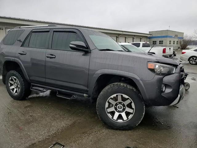 2018 Toyota 4Runner - Image 12