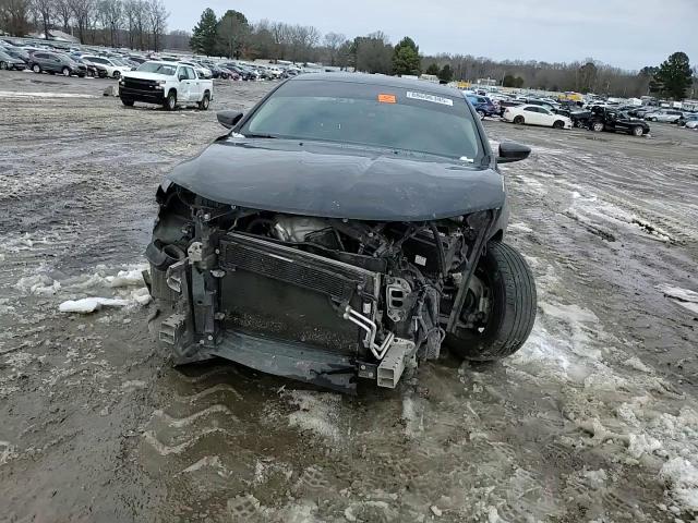 2016 Chrysler 200 - Image 11
