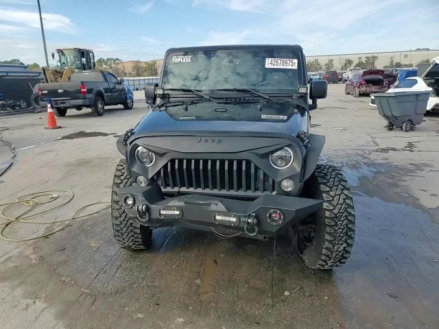2017 Jeep Wrangler - Image 14
