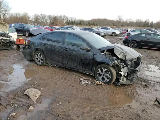 2019 Kia Forte - Image 11