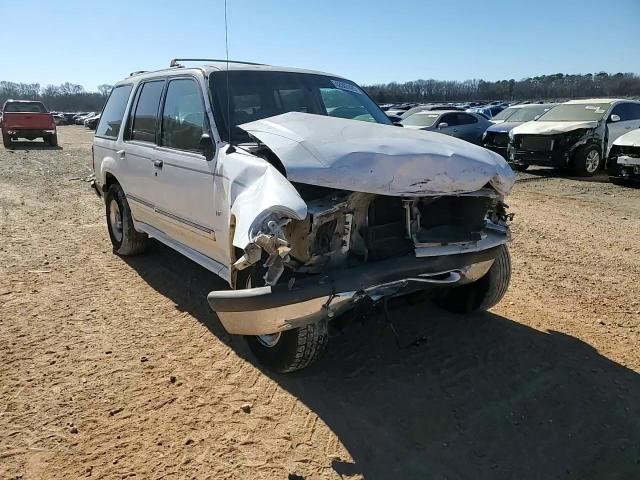 1998 Ford Explorer - Image 11