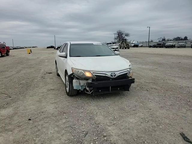 2014 Toyota Camry - Image 11