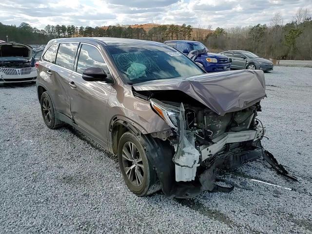 2019 Toyota Highlander - Image 11