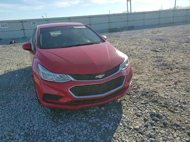 2017 Chevrolet Cruze - Image 11
