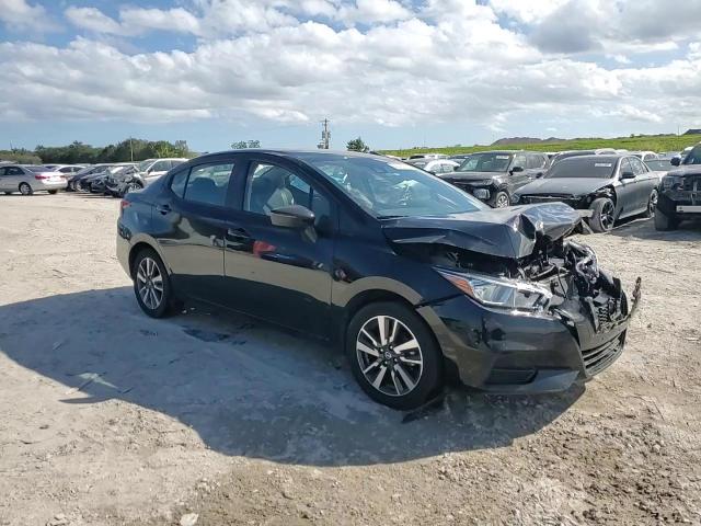 2021 Nissan Versa - Image 13