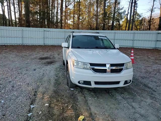 2010 Dodge Journey - Image 12