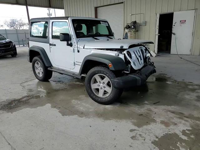 2014 Jeep Wrangler - Image 13