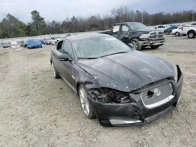 2015 Jaguar XF - Image 11