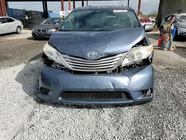 2017 Toyota Sienna - Image 15