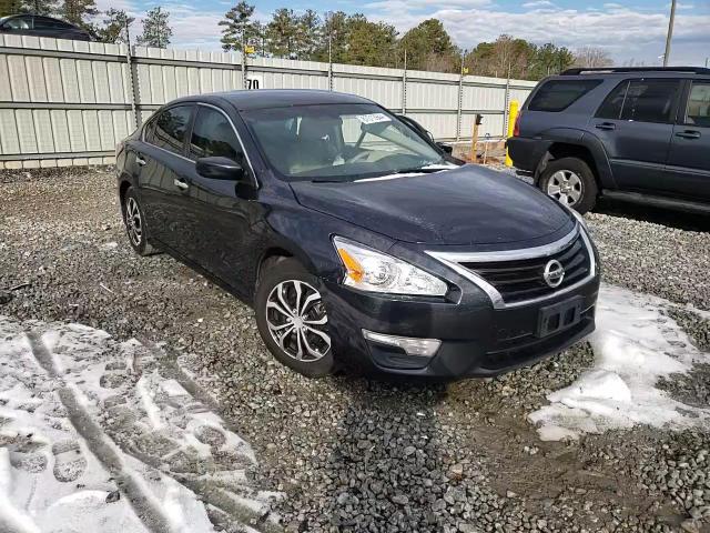 2015 Nissan Altima - Image 12