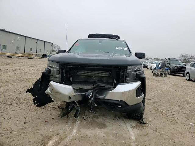 2019 Chevrolet Silverado - Image 11