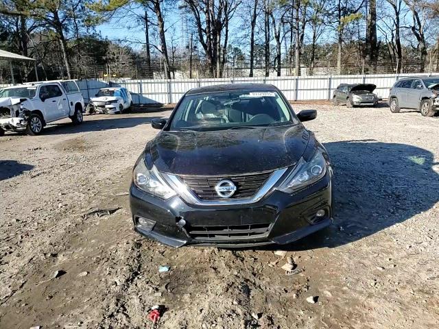 2017 Nissan Altima - Image 13