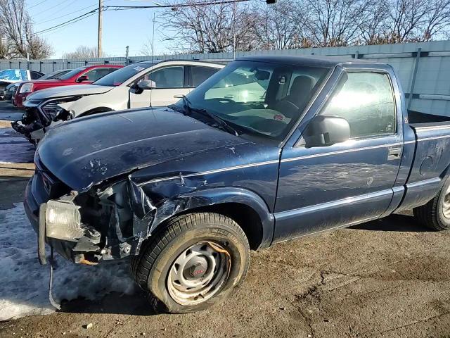 2000 GMC Sonoma - Image 10