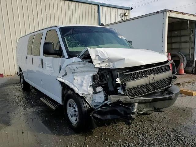 2016 Chevrolet Express - Image 14