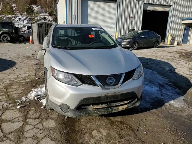 2019 Nissan Rogue - Image 11