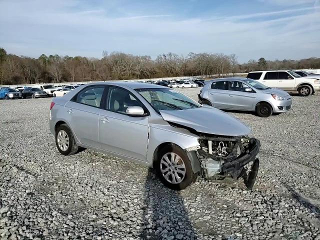2010 Kia Forte - Image 11