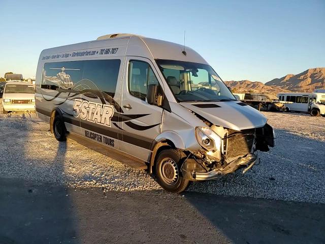 2017 Mercedes-Benz Sprinter - Image 11