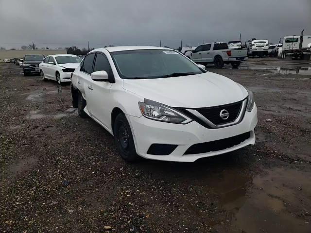 2019 Nissan Sentra - Image 10