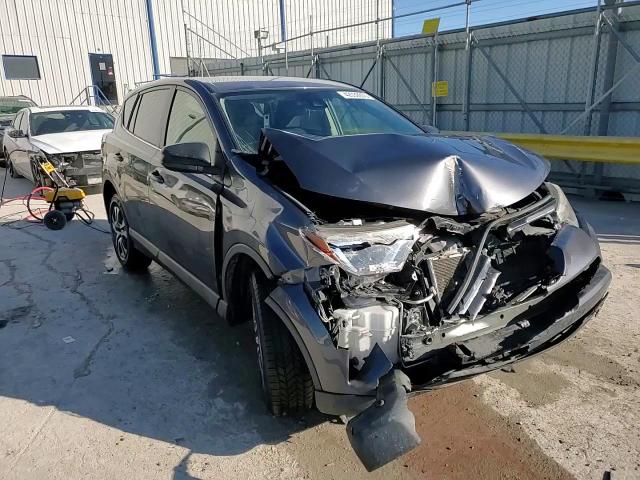 2017 Toyota RAV 4 - Image 14