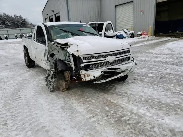 2013 Chevrolet Silverado - Image 10