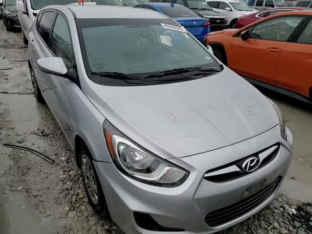 2014 Hyundai Accent - Image 10