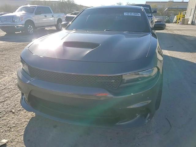 2020 Dodge Charger - Image 13