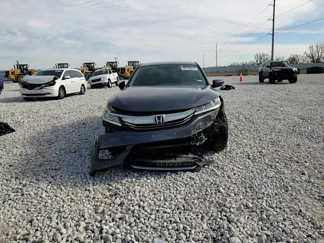 2017 Honda Accord - Image 10