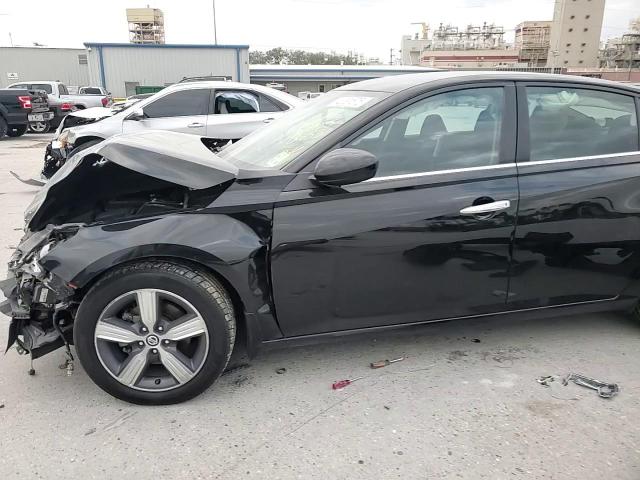 2021 Nissan Altima - Image 11