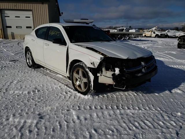 2013 Dodge Avenger - Image 13