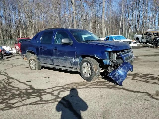 2013 Chevrolet Avalanche - Image 10