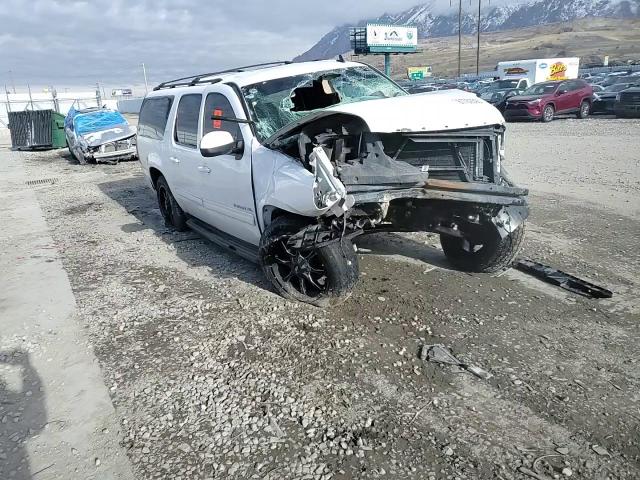 2011 GMC Yukon - Image 10